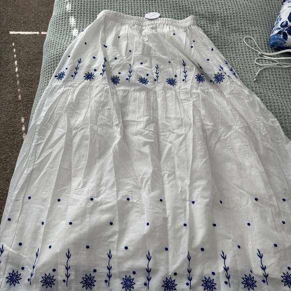 Embroidered Matching set - Picture 5 of 6